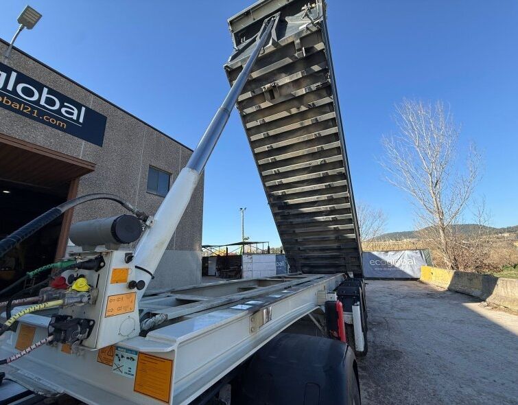 DAF TRACTOR + SEMI REMORQUE BENALU